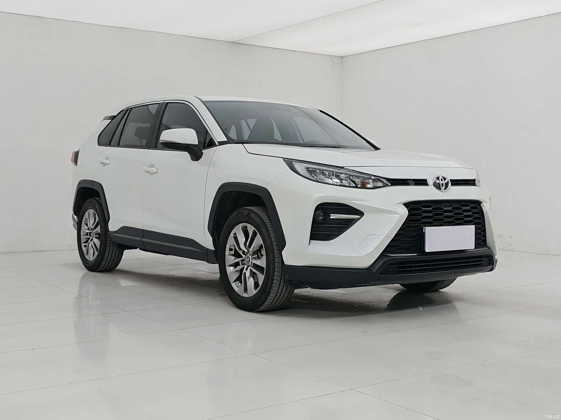 Toyota Wildlander, 2024 10