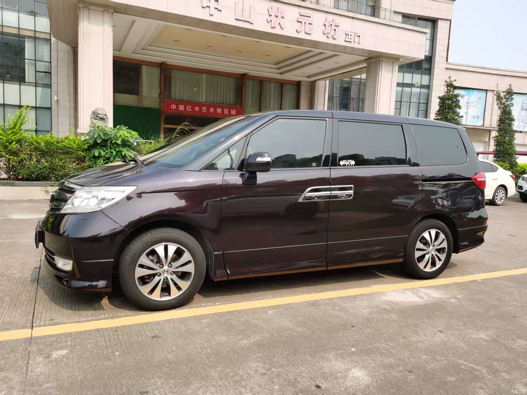Honda Elysion, 2016 4