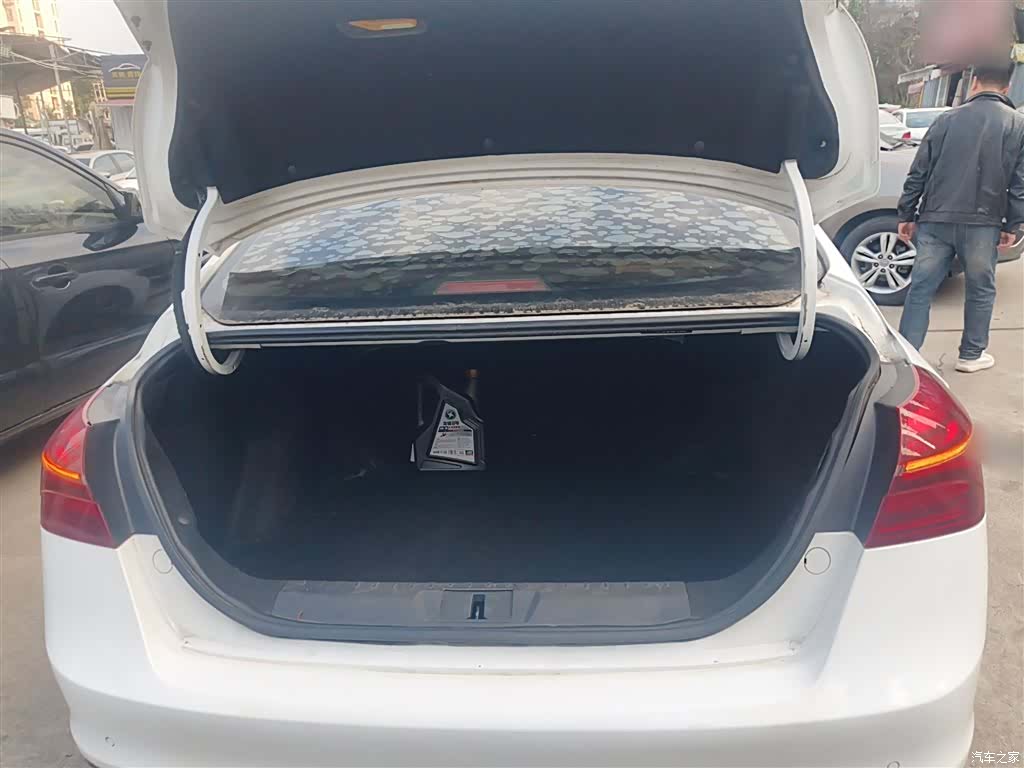Geely Emgrand, 2018 15