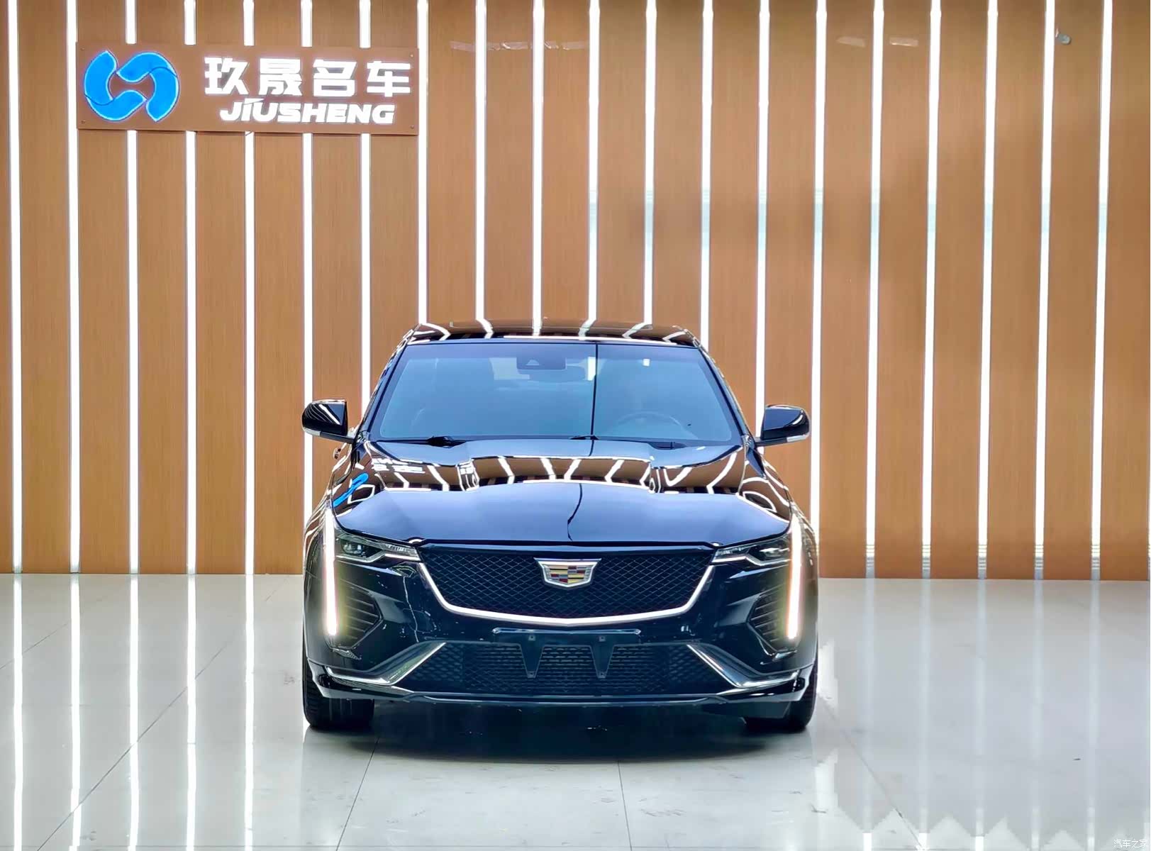 Cadillac CT4, 2022 2
