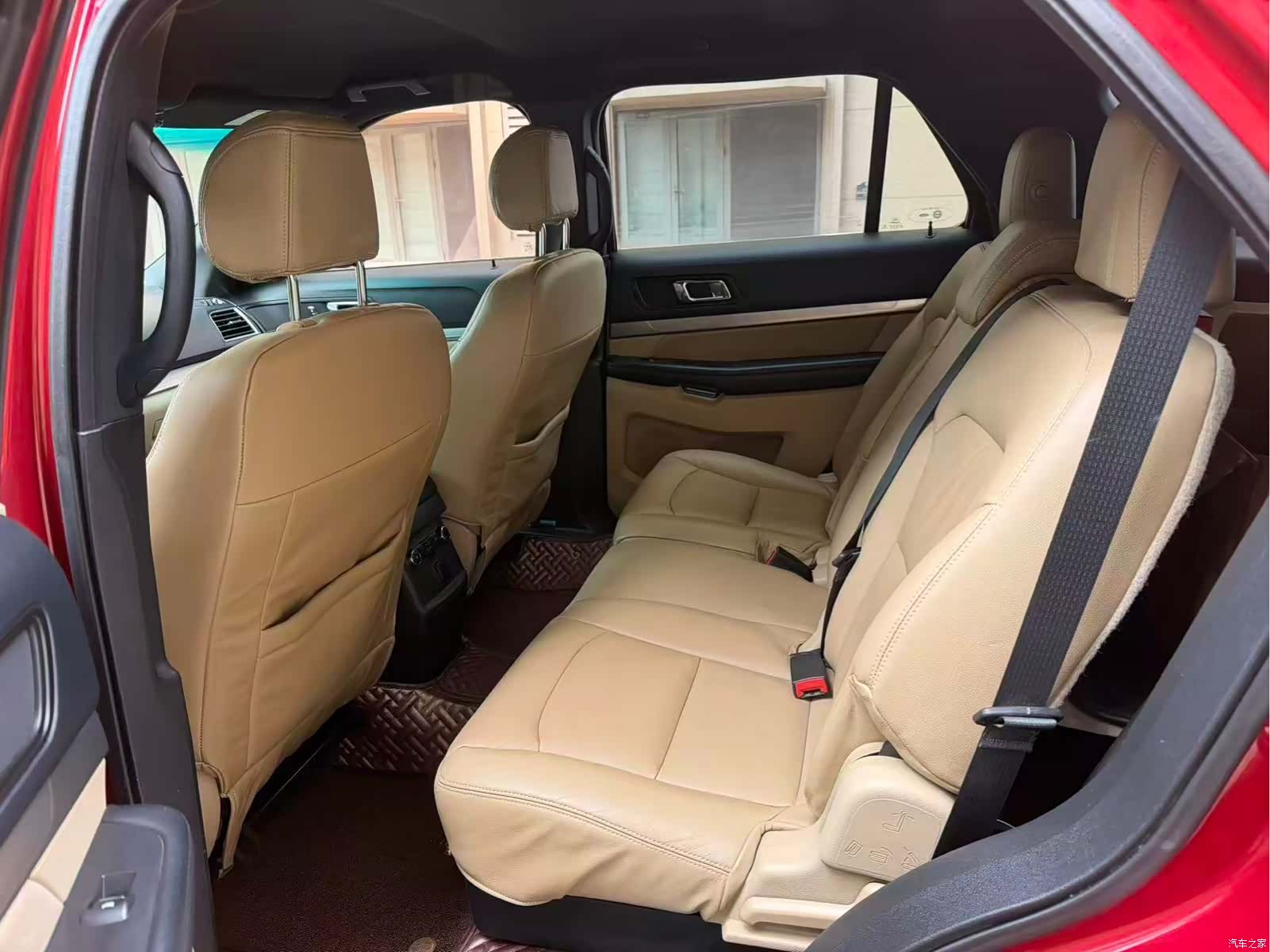 Ford Explorer, 2016 8