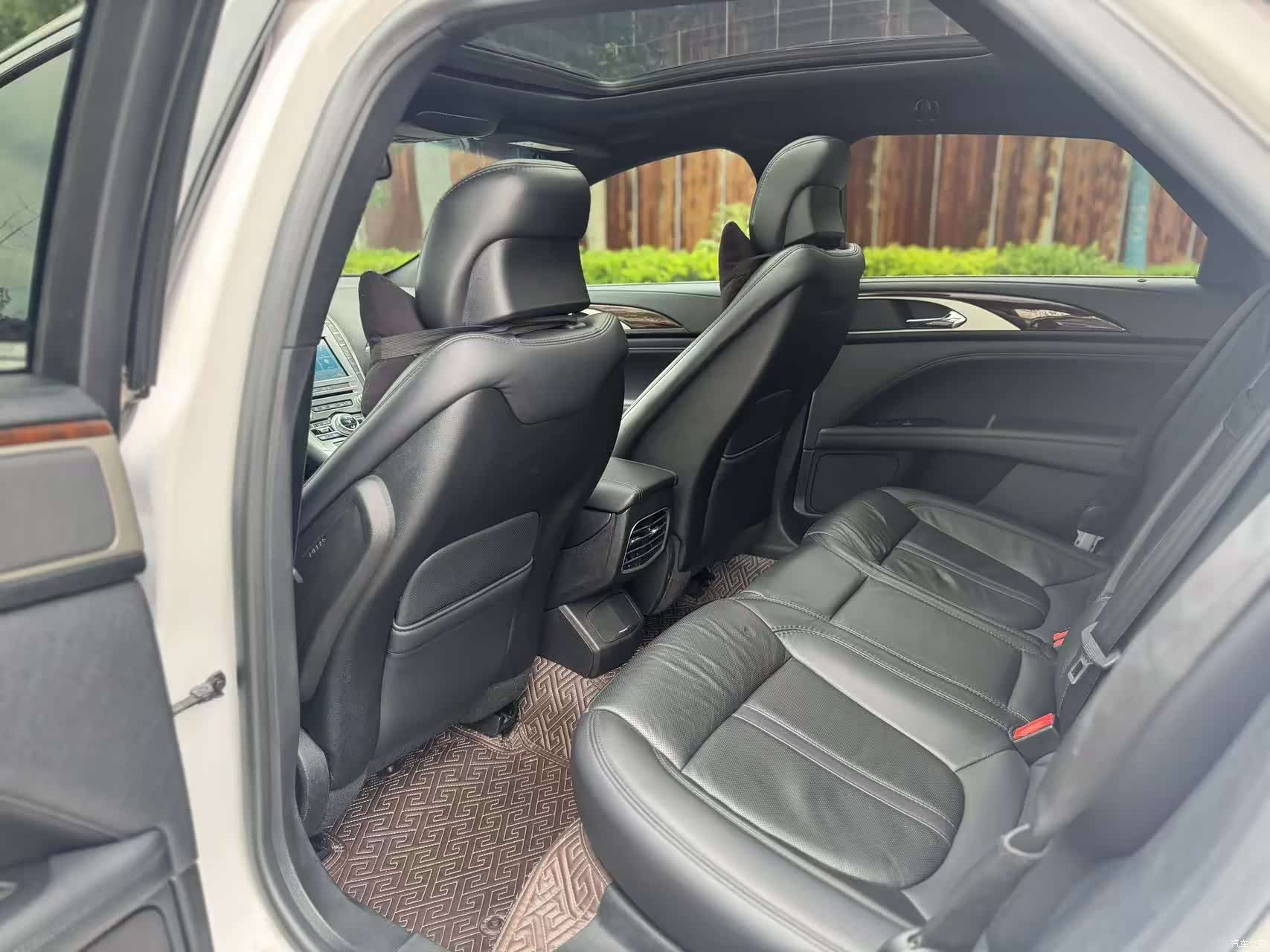 Lincoln MKZ, 2018 все фото