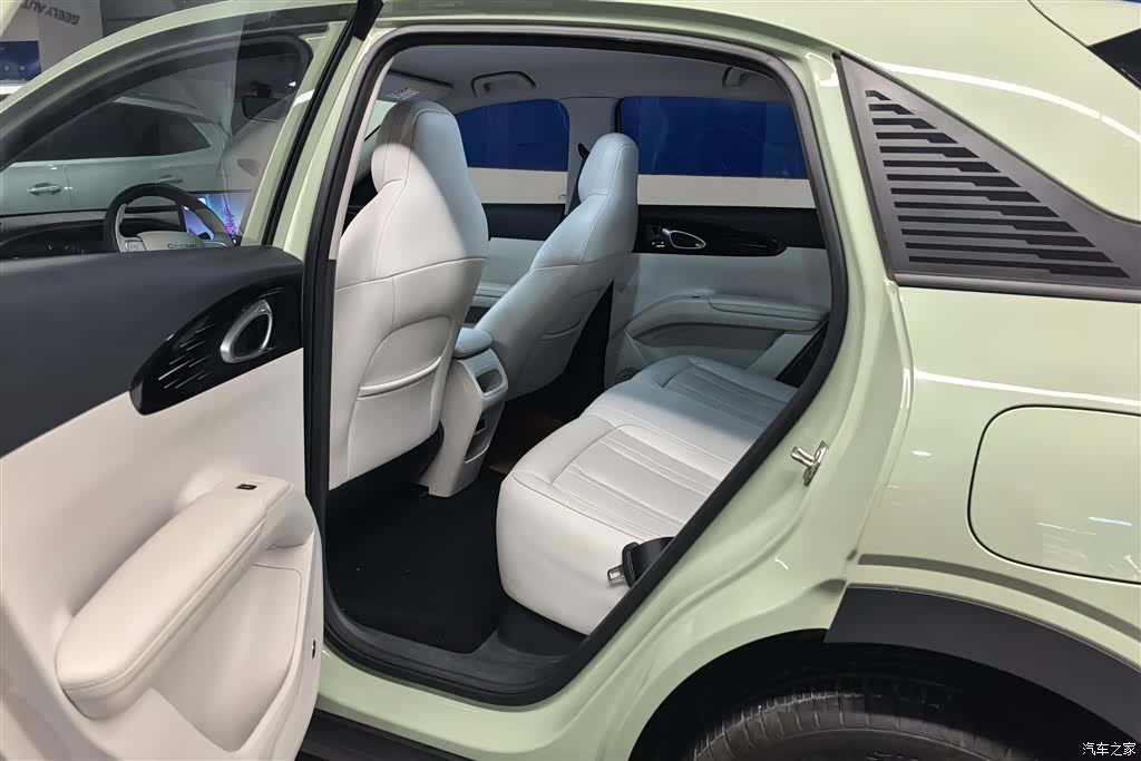 Geely Xingyuan, 2025 11