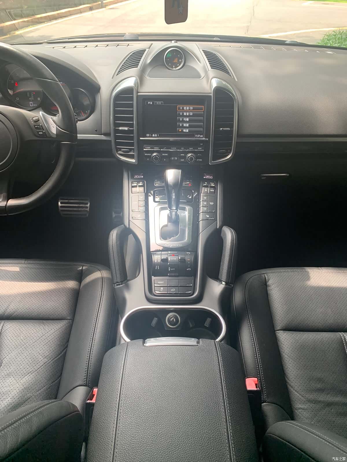 Porsche Cayenne, 2013 11
