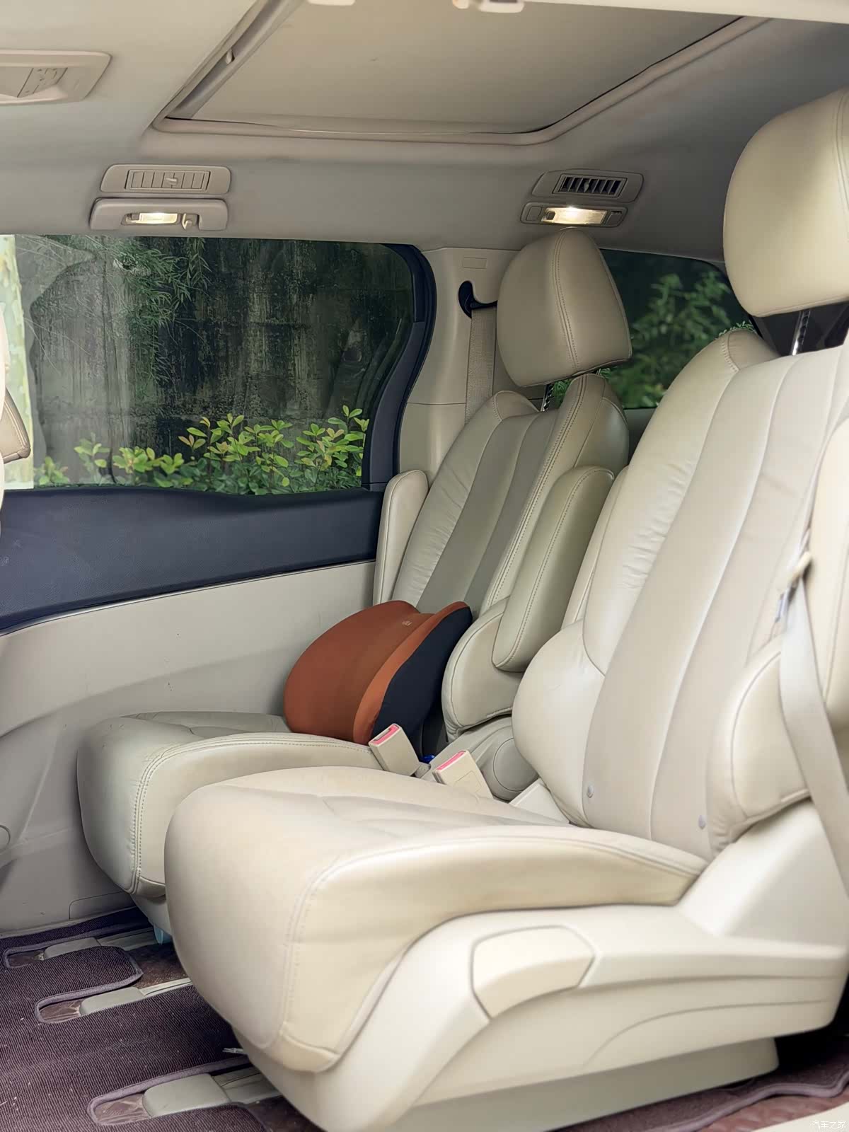 Buick GL8, 2014 9