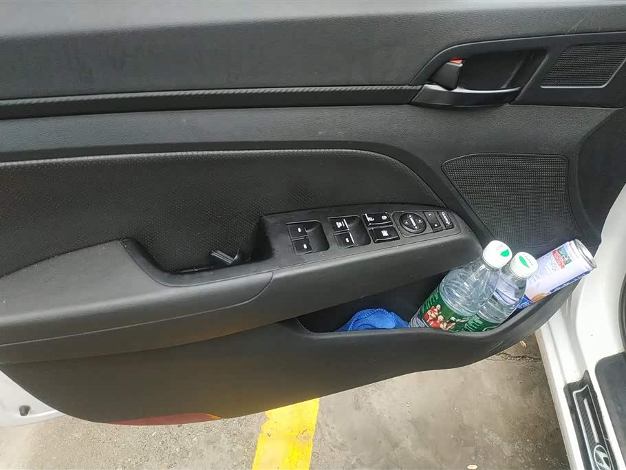 Hyundai Lead