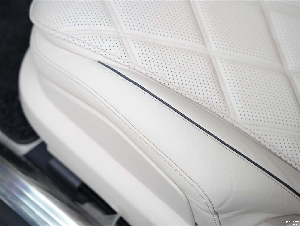 Maybach S-Class, 2025 32