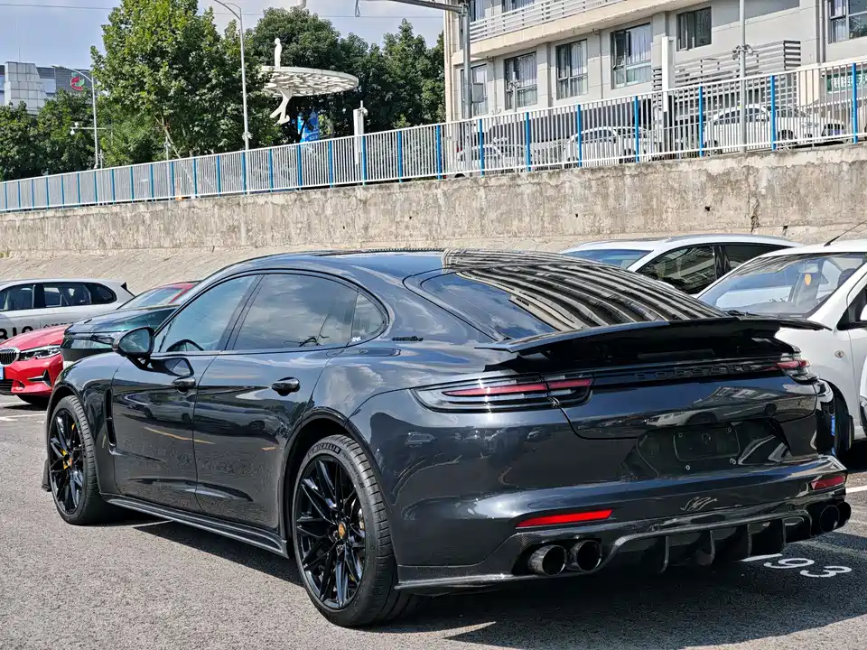 Porsche Panamera