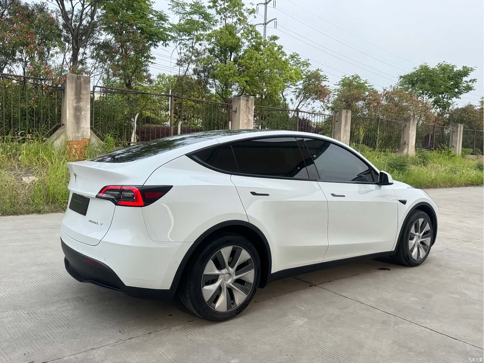 Tesla Model Y, 2022 8