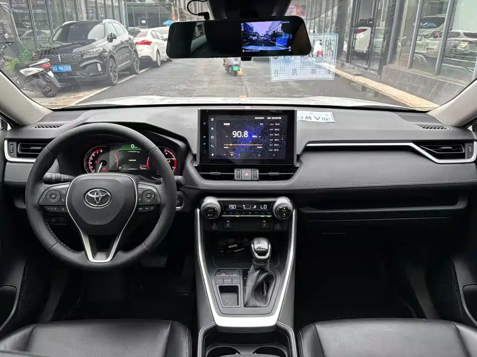 Toyota RAV4 Rongfang