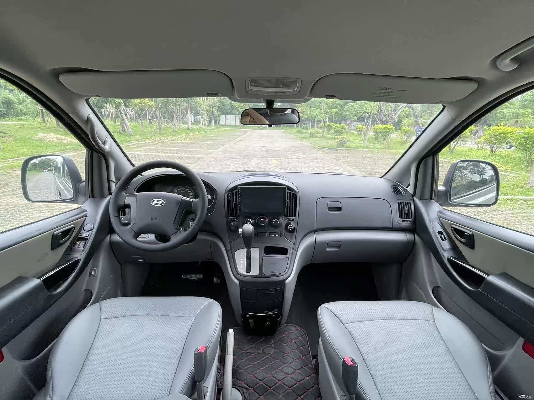 Hyundai H-1, 2013 все фото