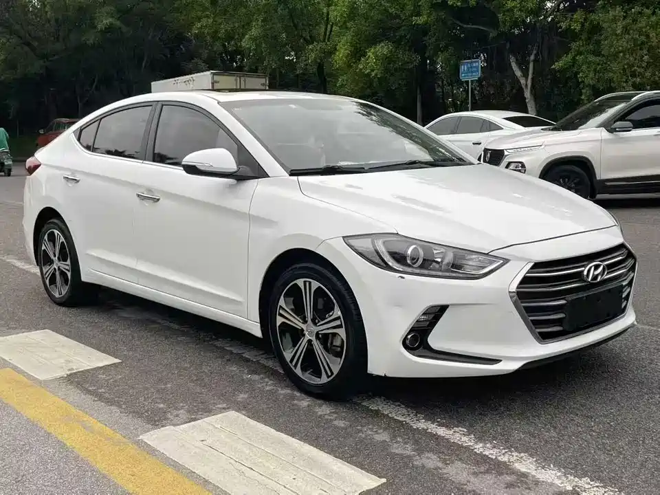 Hyundai Lead