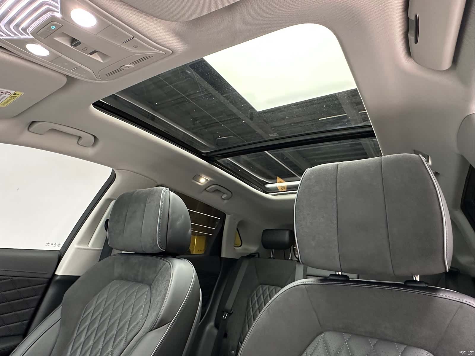 Hongqi HS5, 2020 21