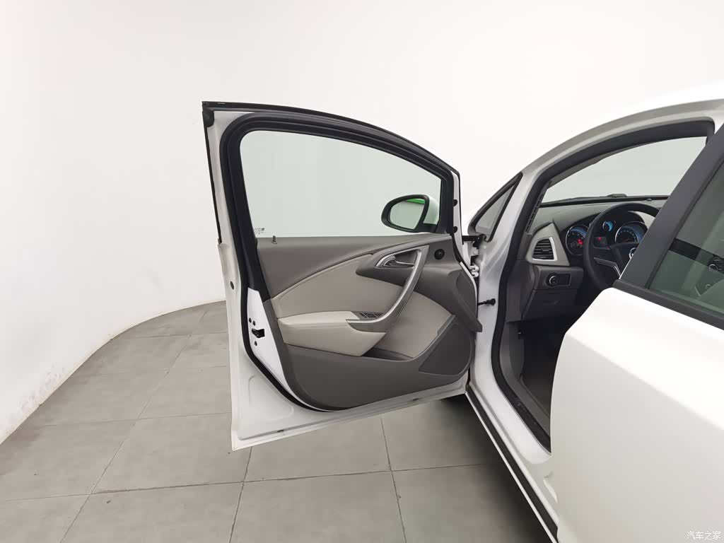 Buick XT, 2014 8
