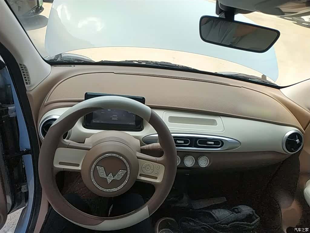 Wuling MINIEV, 2025 10