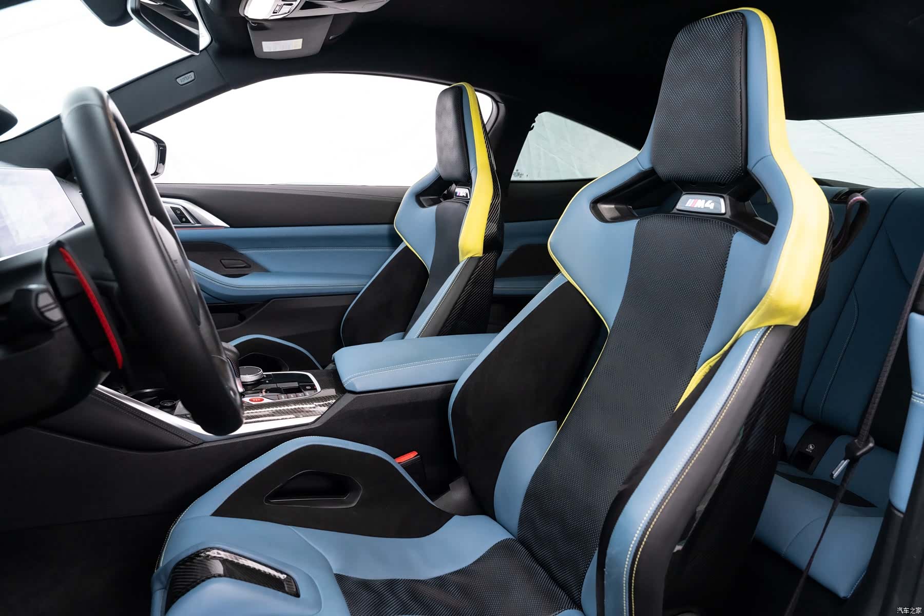 BMW M4, 2023 9