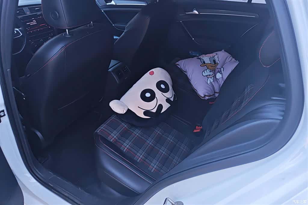 Volkswagen Golf, 2018 11