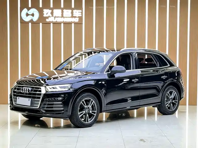 Audi Q5L 2019 — купить из Китая под заказ