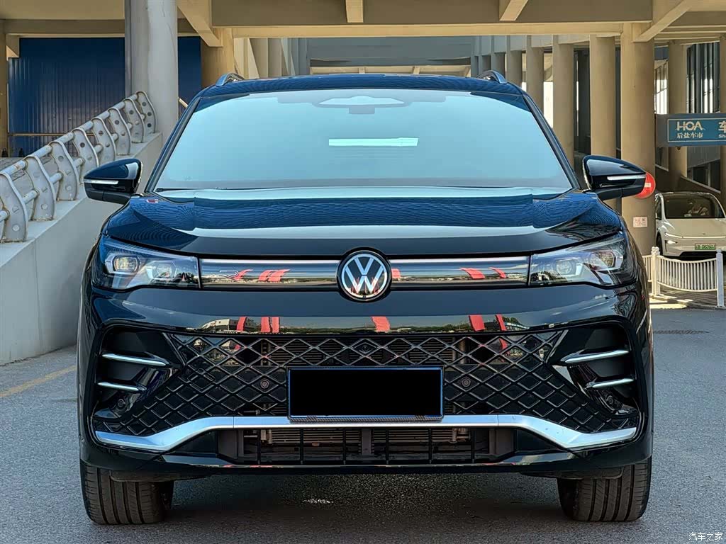 Volkswagen Tiguan L, 2025 2