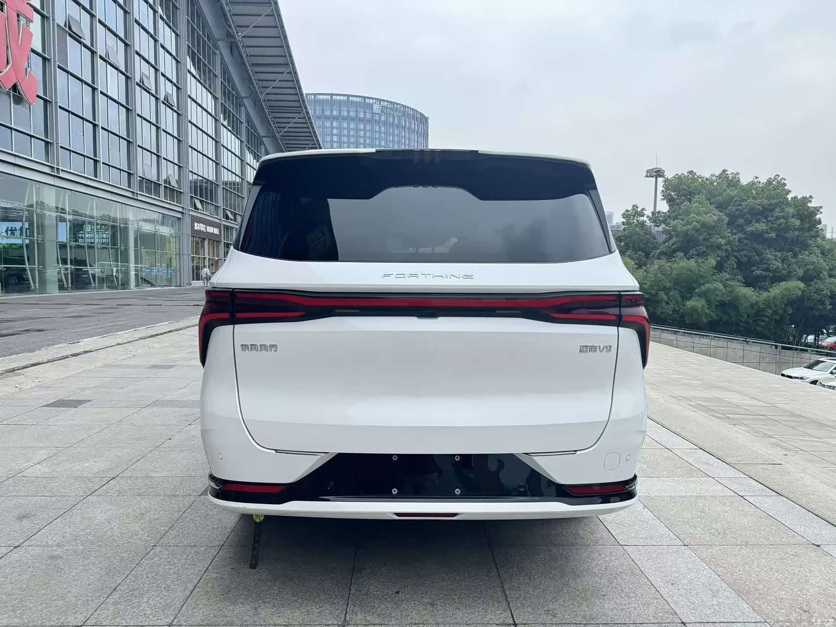DongFeng V9, 2024 все фото