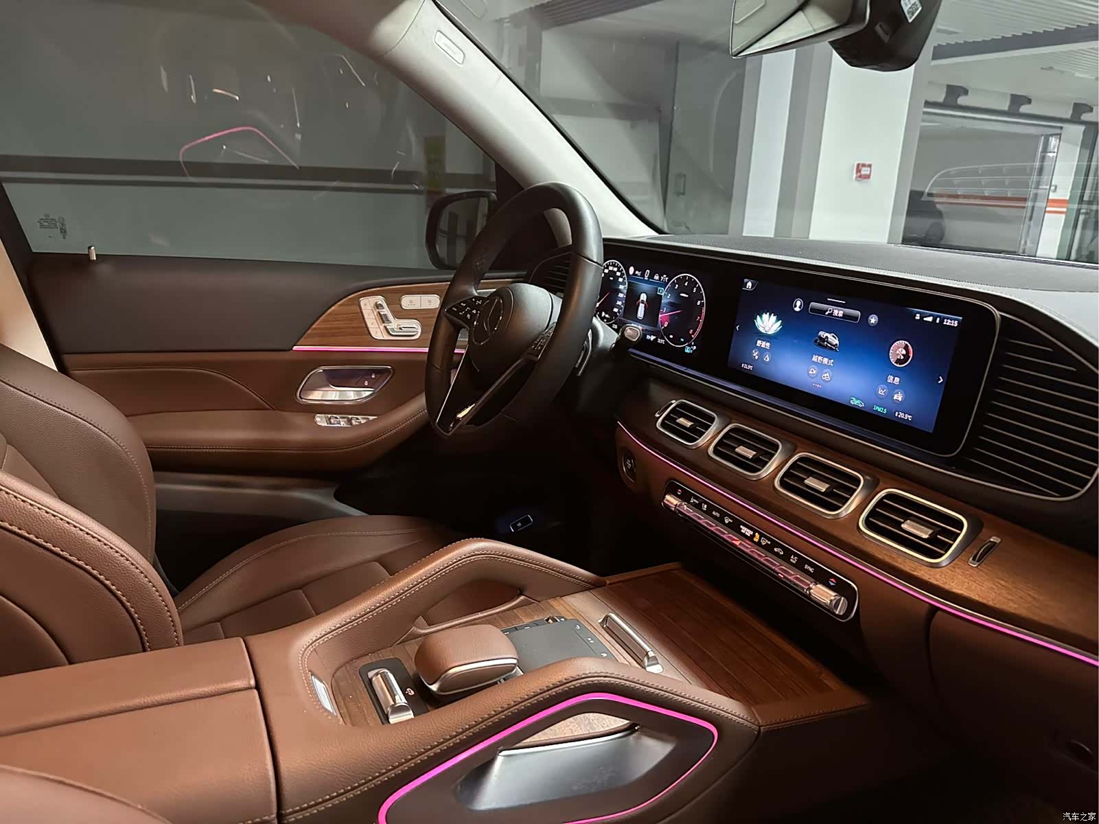 Mercedes-Benz GLE, 2025 22