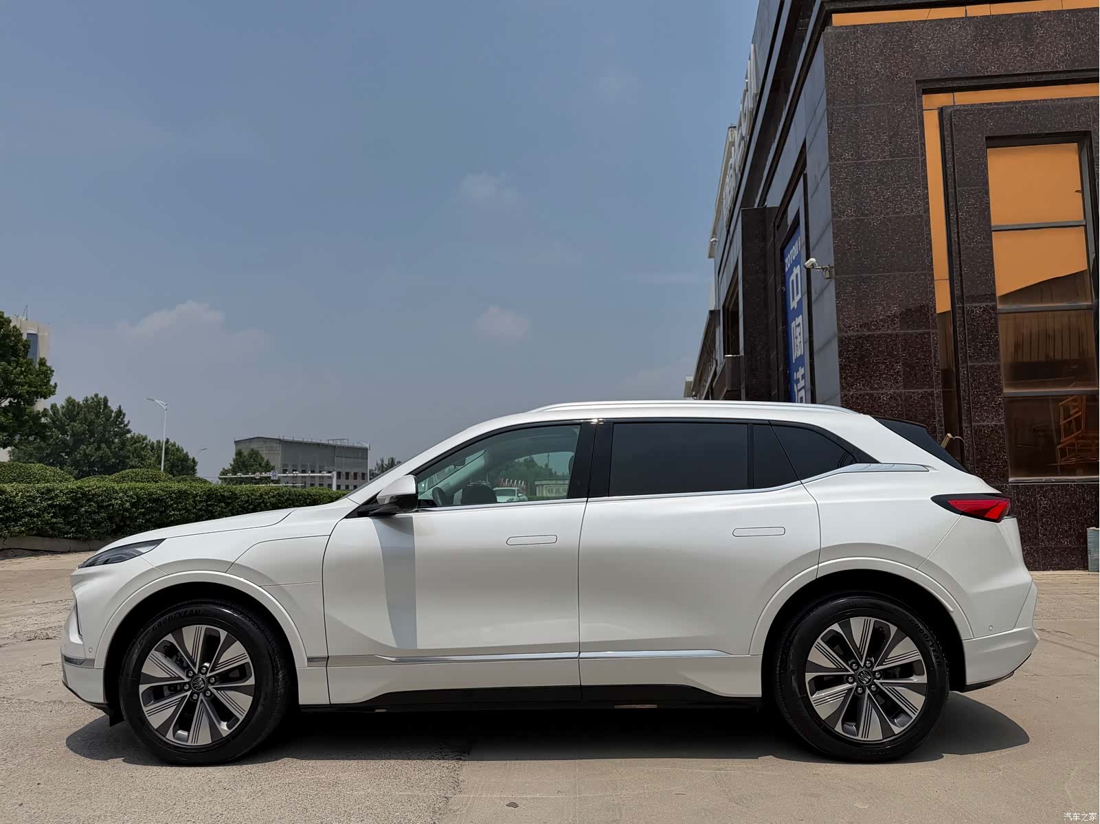 Buick E5, 2025 все фото