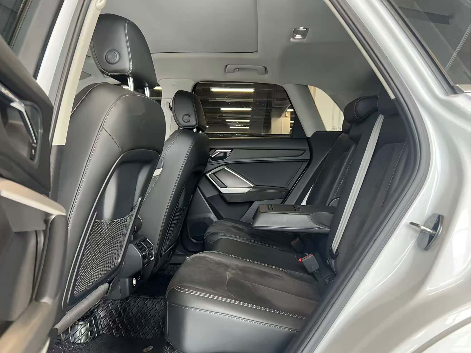 Audi Q3, 2020 10