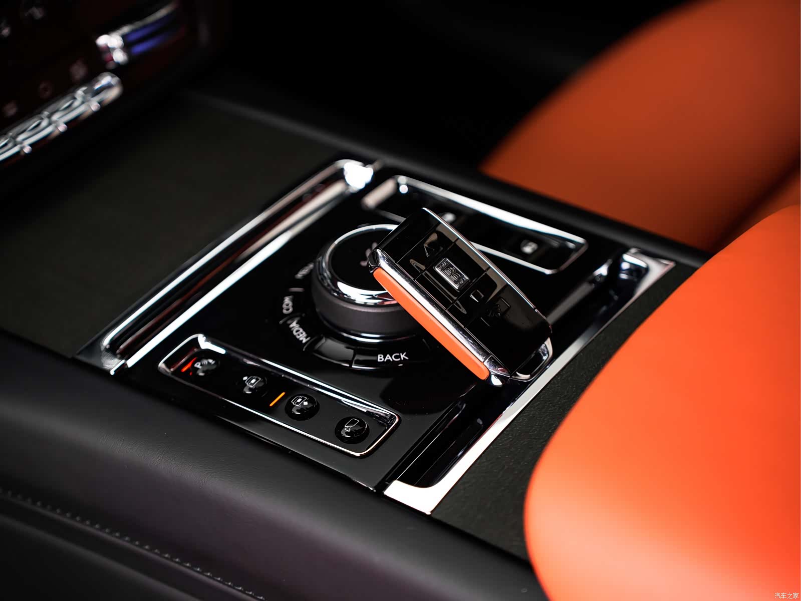 Rolls-Royce Ghost, 2025 19
