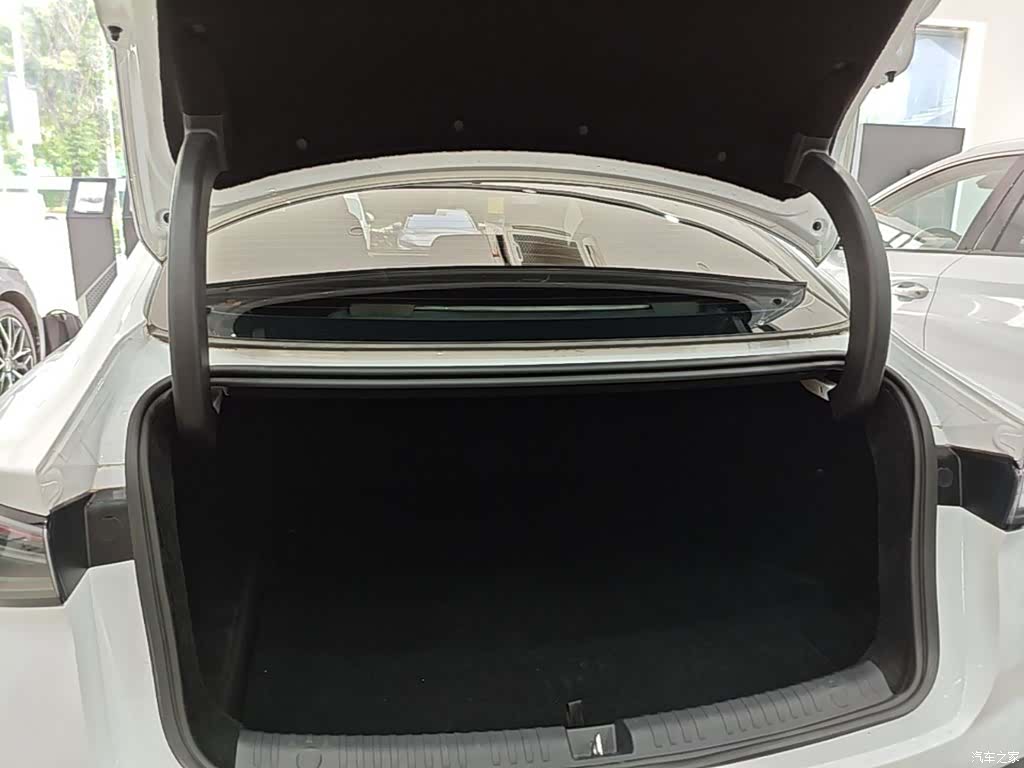 BYD Seal, 2025 19