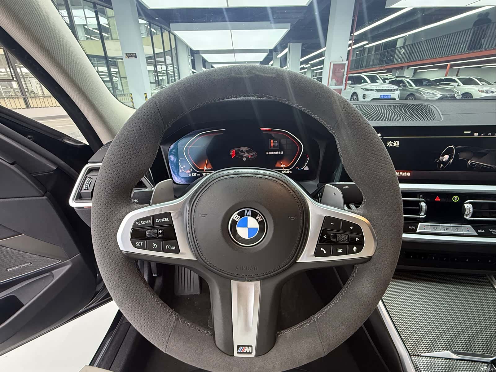 BMW 3 Series, 2022 все фото