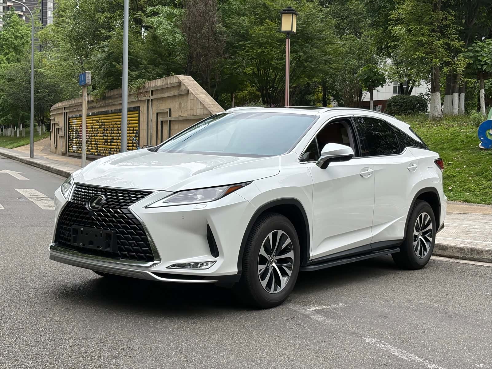 Lexus RX, 2022 1