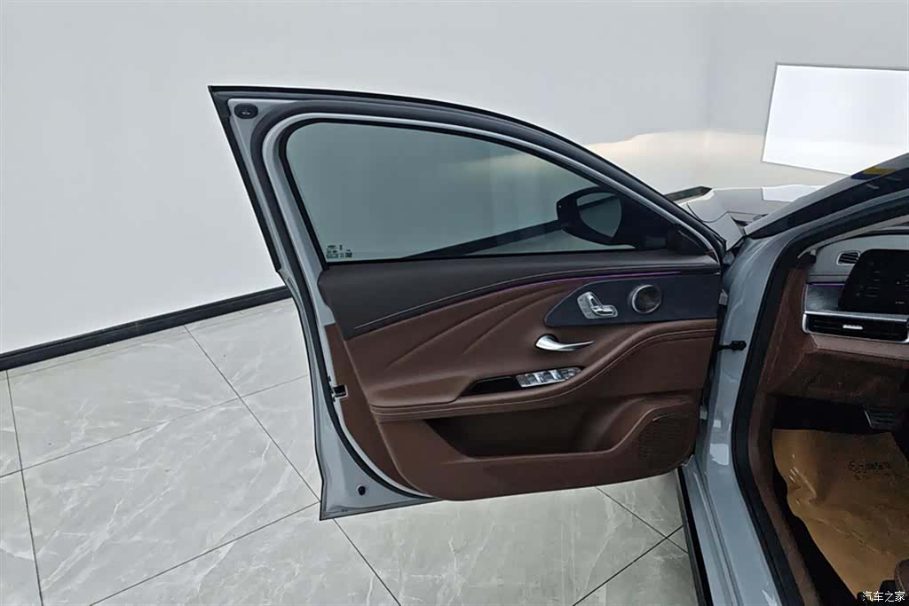 Chery Arrizo 8, 2024 7
