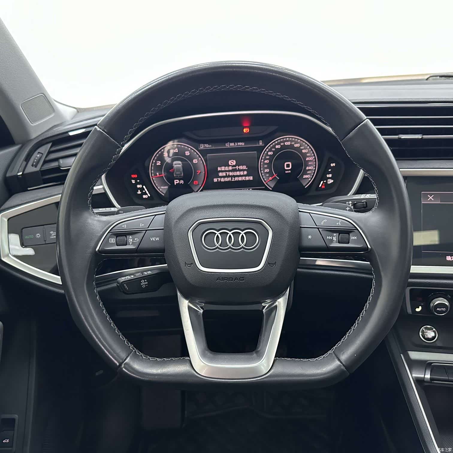 Audi Q3, 2023 12