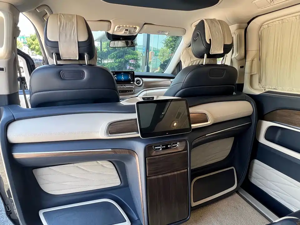 Crown Golden Crown V-class