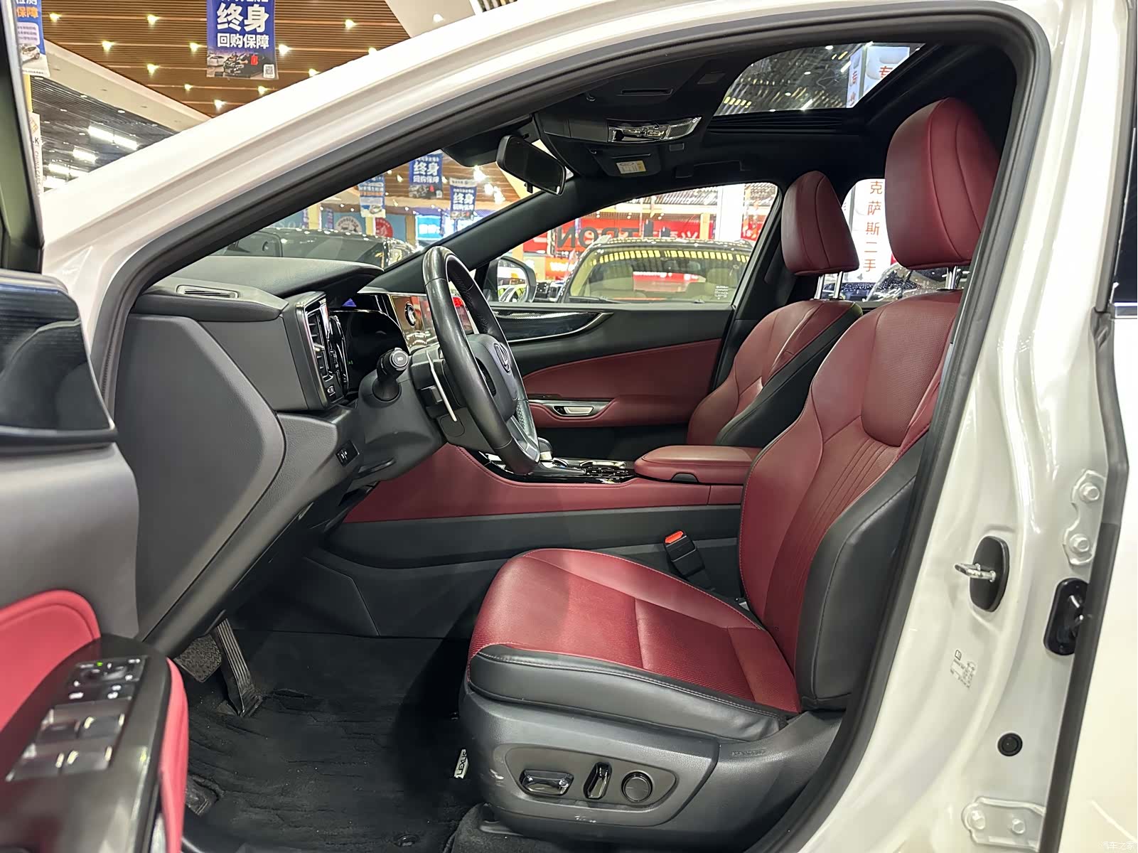 Lexus NX, 2023 4