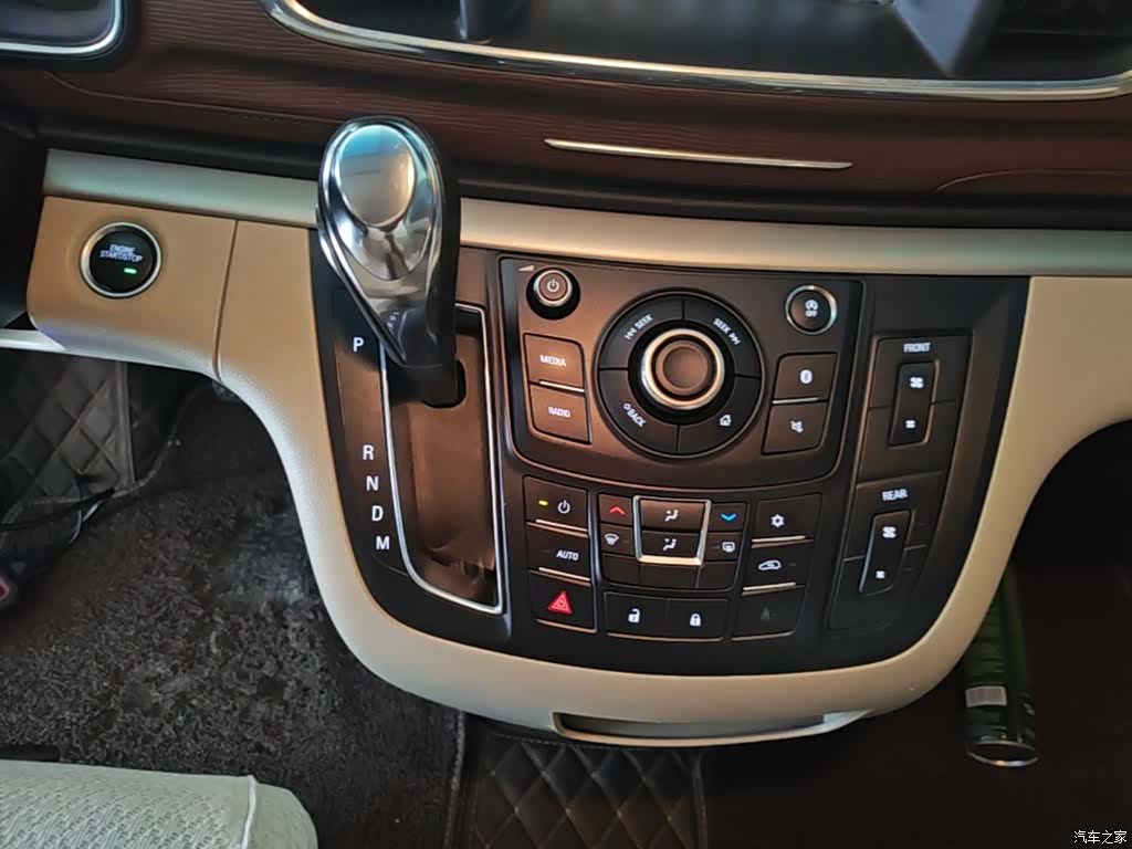 Buick GL8, 2019 14