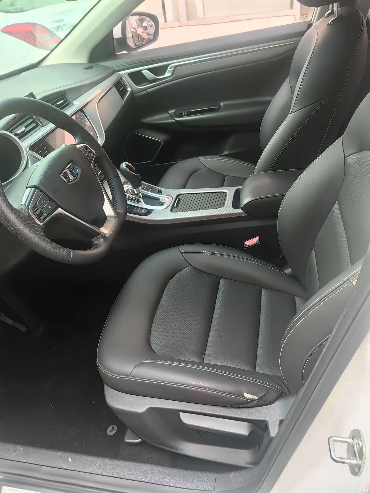 Geely Emgrand, 2018 9