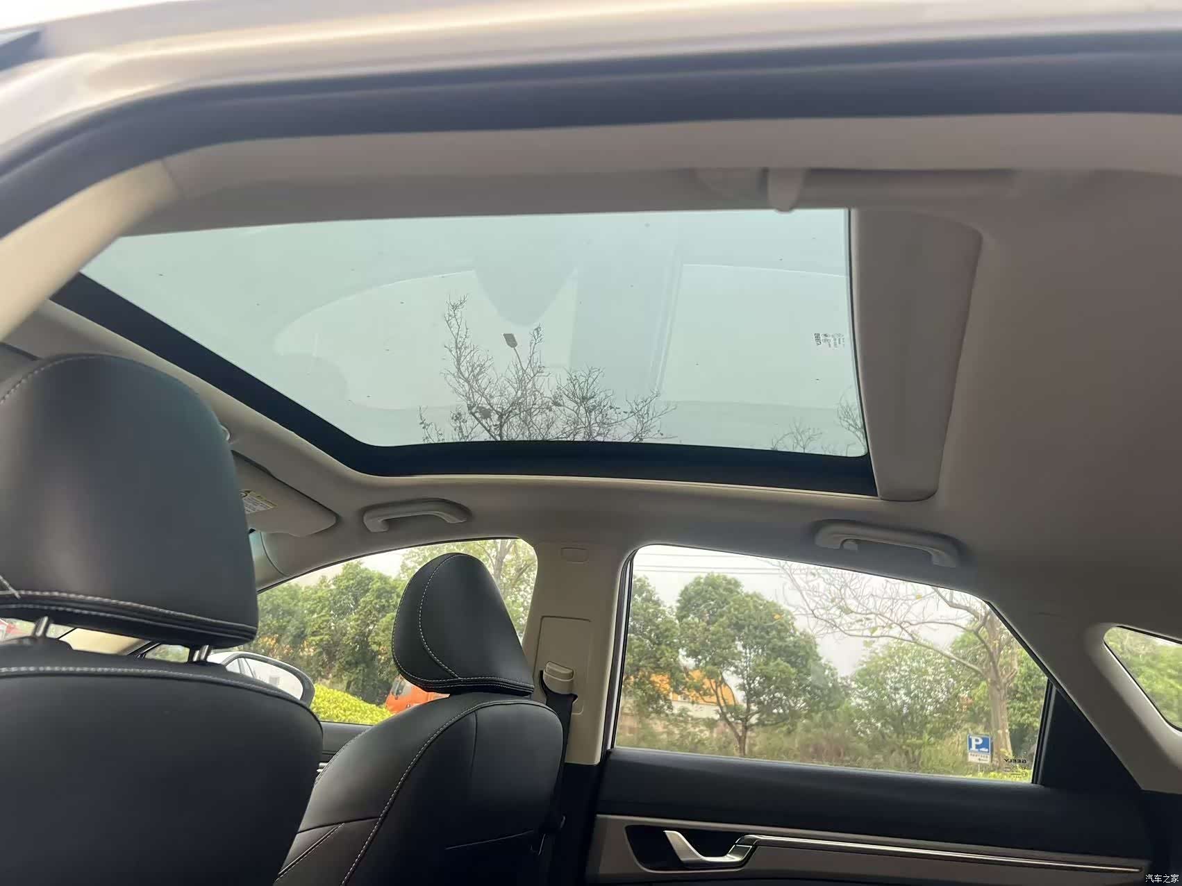 Geely Emgrand, 2019 14