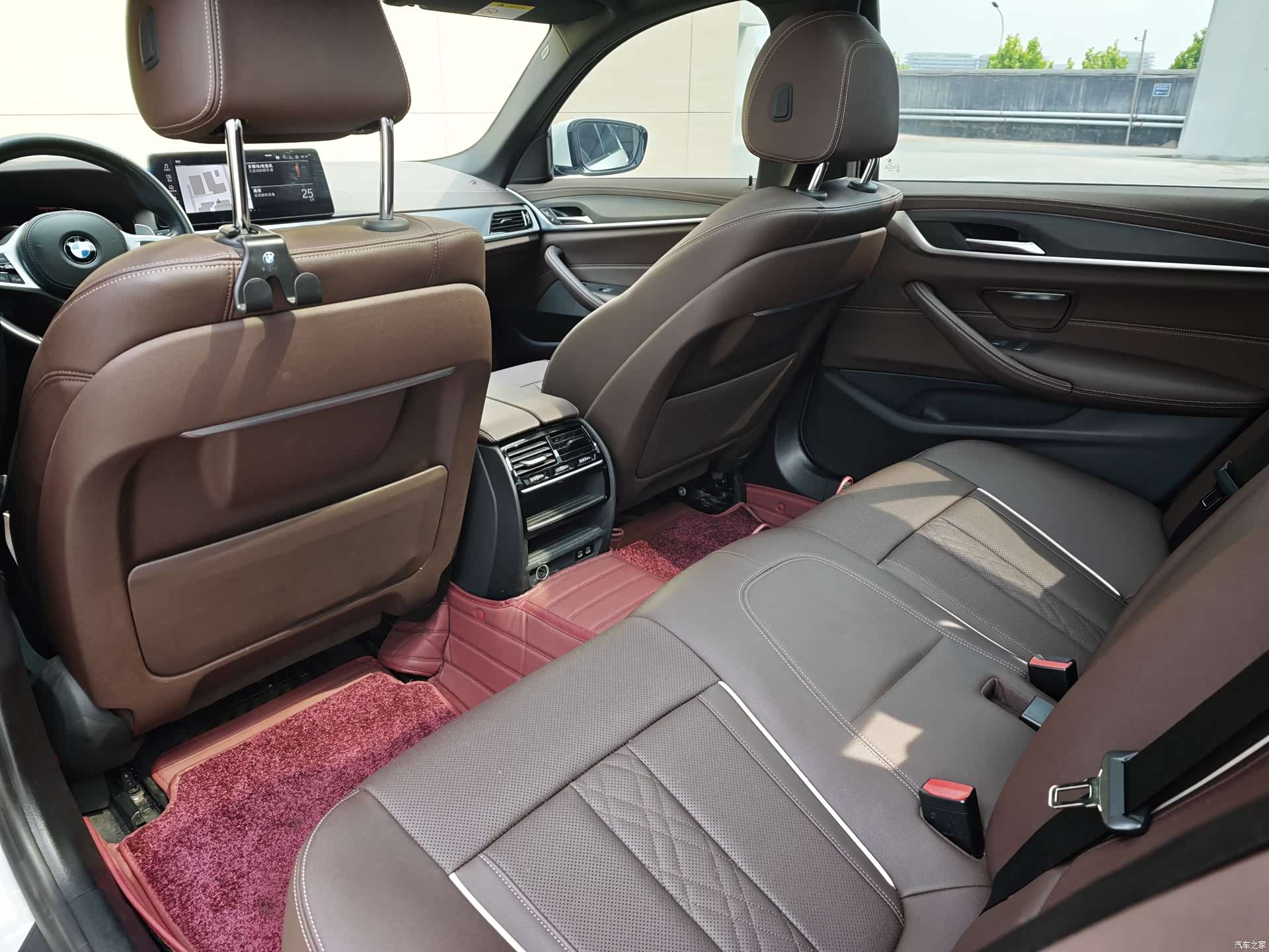 BMW 5 Series, 2022 11