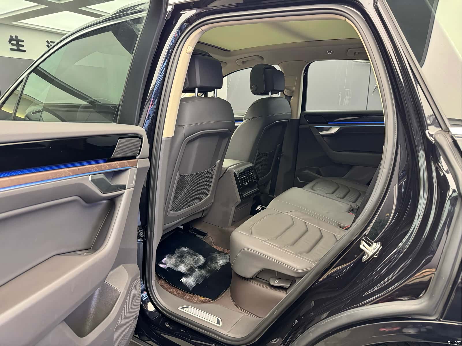 Volkswagen Touareg, 2019 9