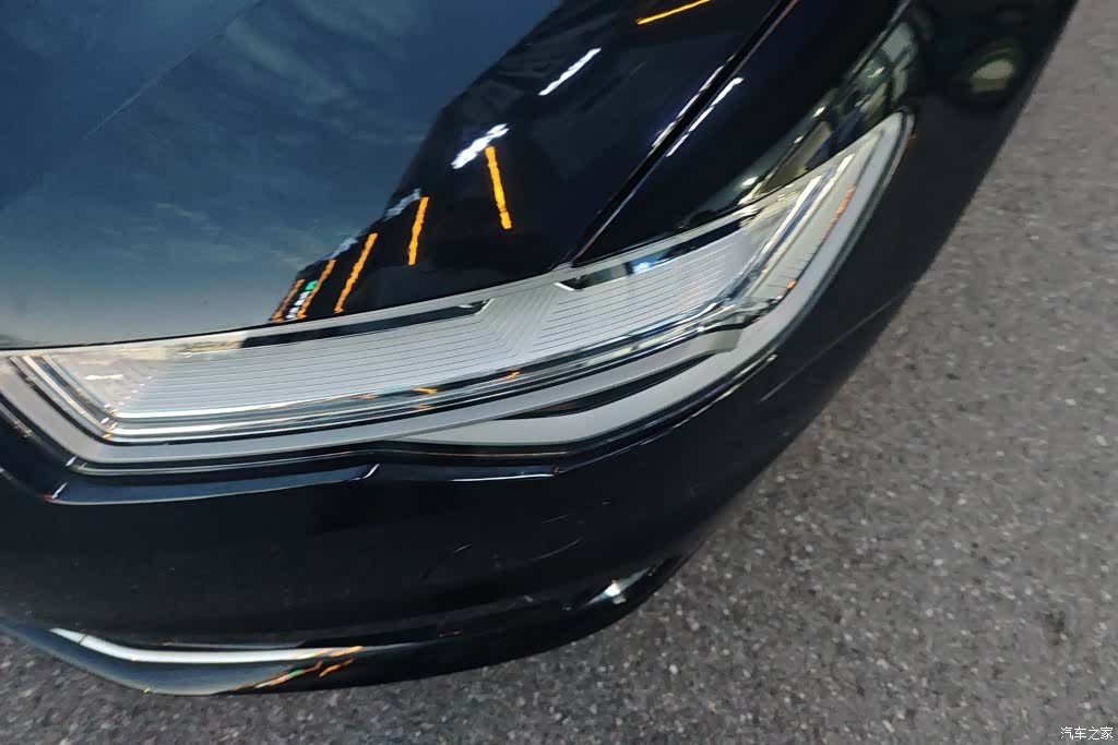 Audi A6L, 2018 все фото