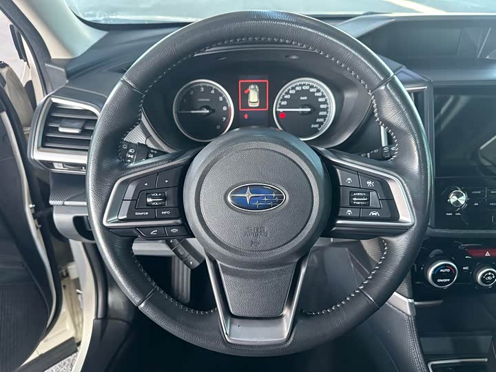 Subaru Forester 5 поколение