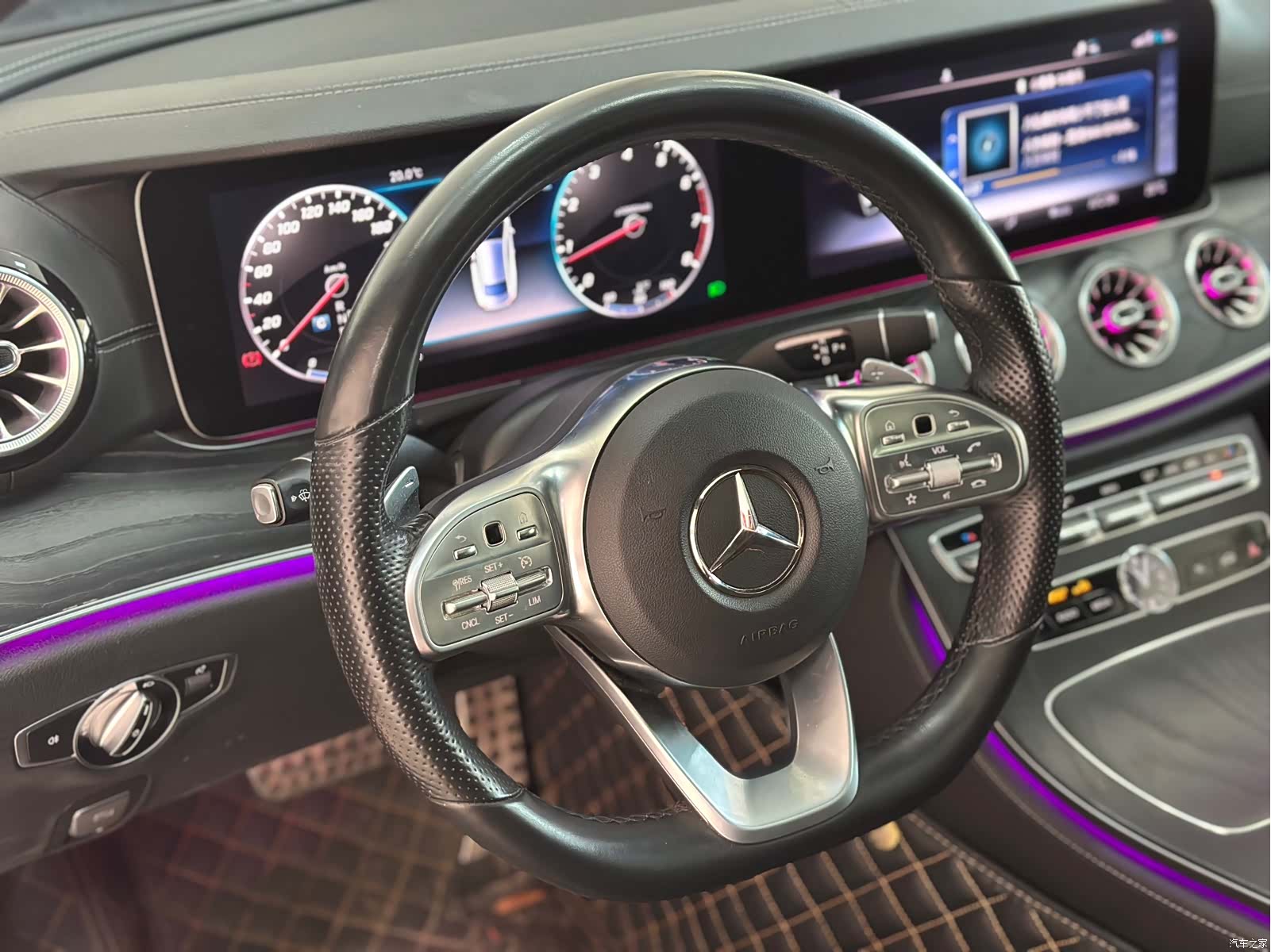 Mercedes-Benz E-Class, 2019 6