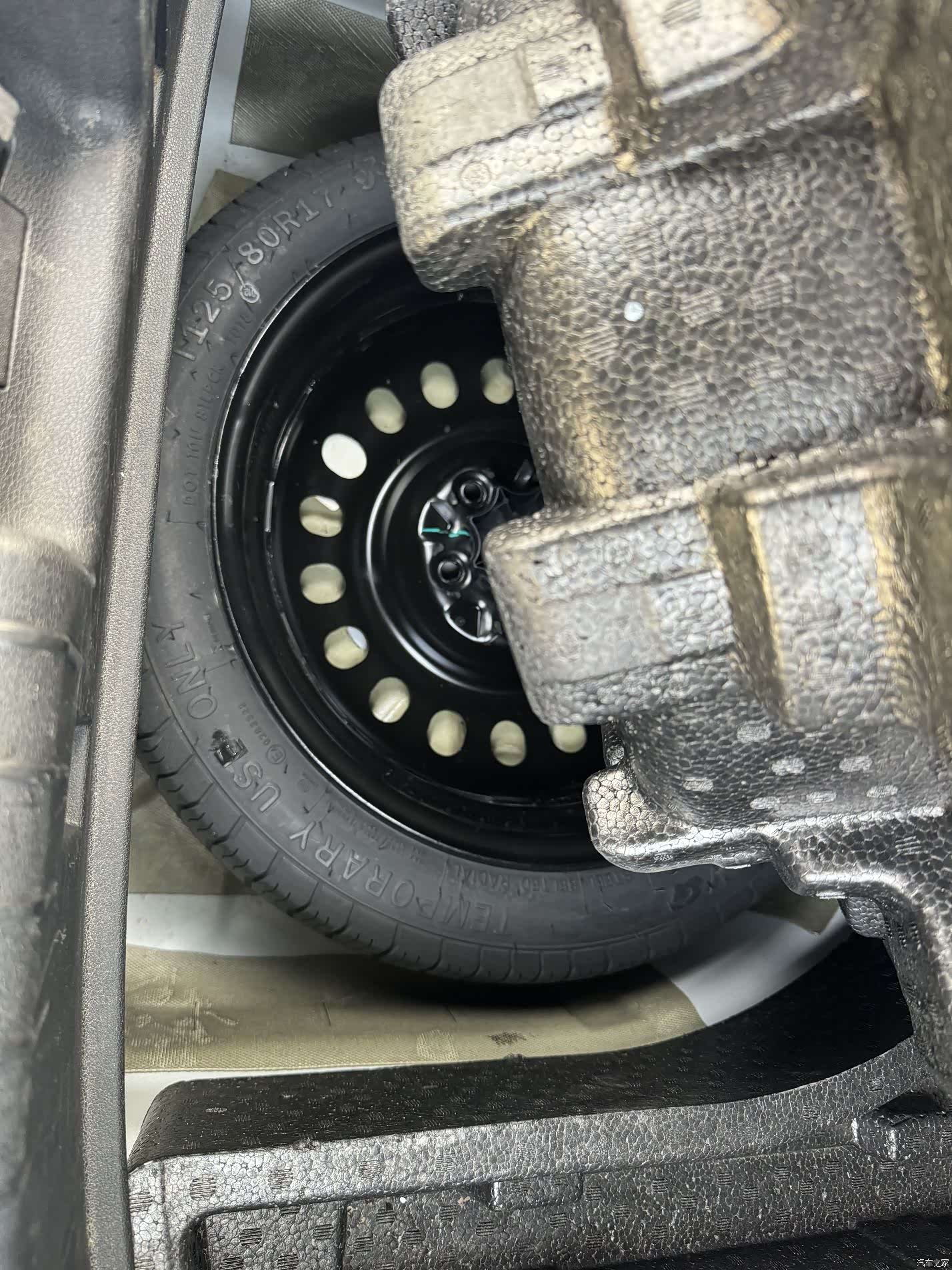 Geely Emgrand, 2018 13