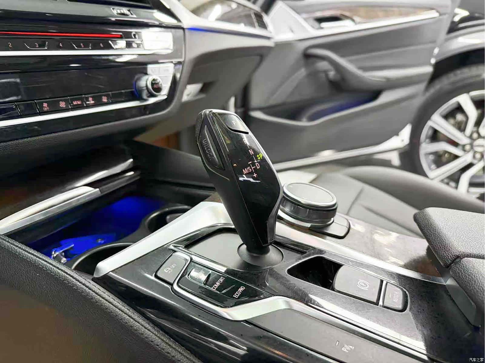 BMW 5 Series, 2018 12