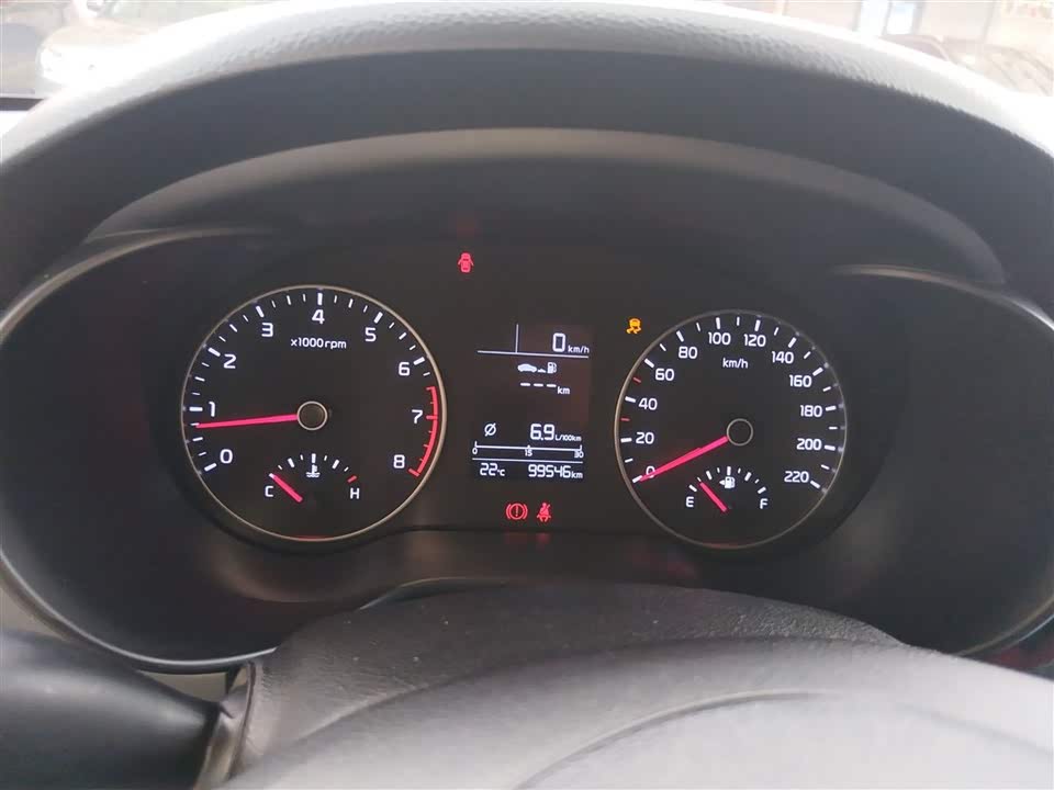 Kia KX CROSS