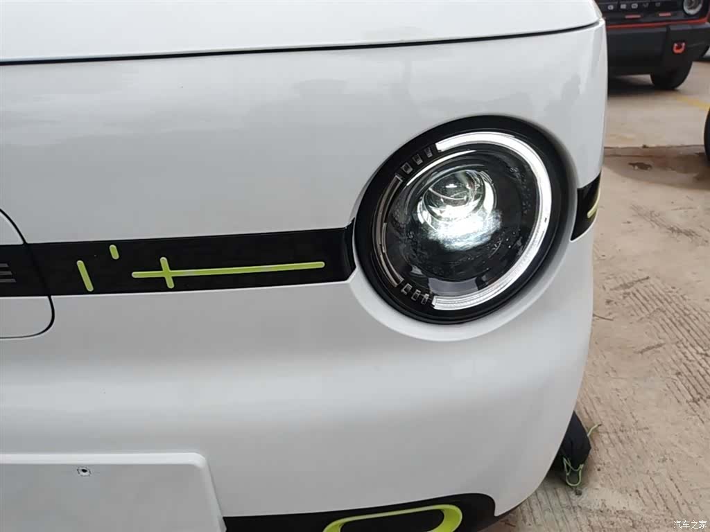 Geely Panda, 2025 24