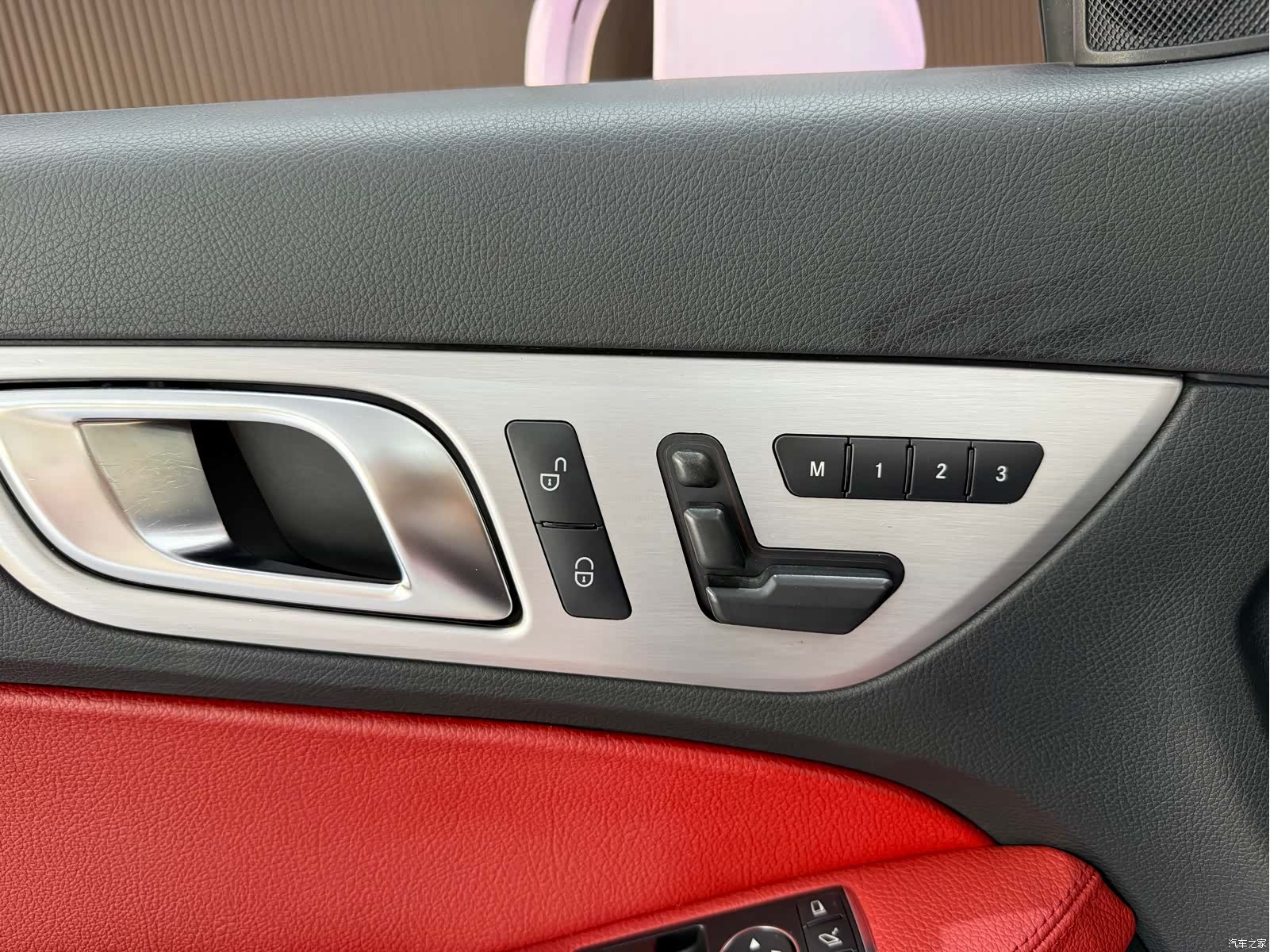 Mercedes-Benz SL, 2015 11