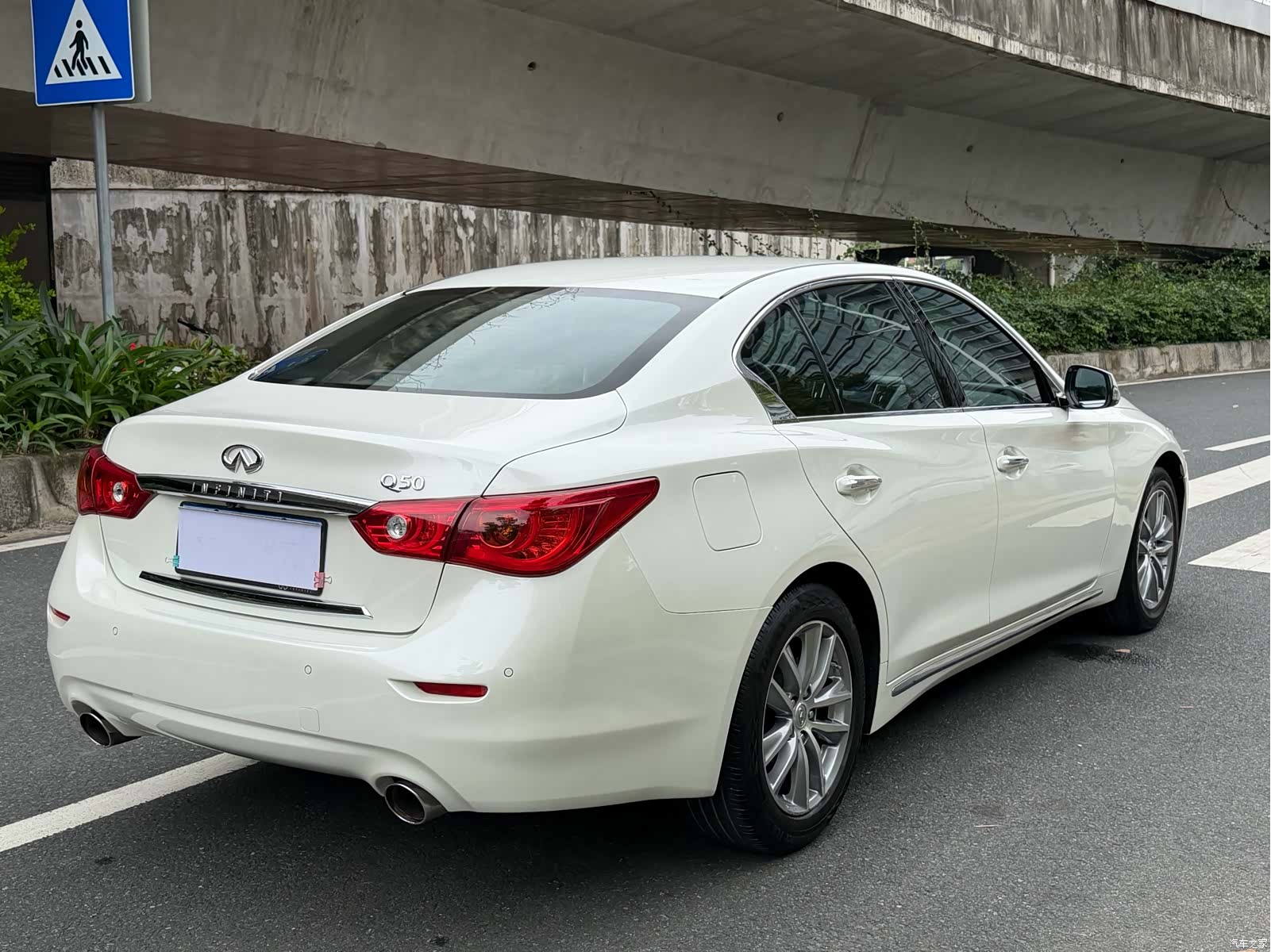 Infiniti Q50L, 2017 16