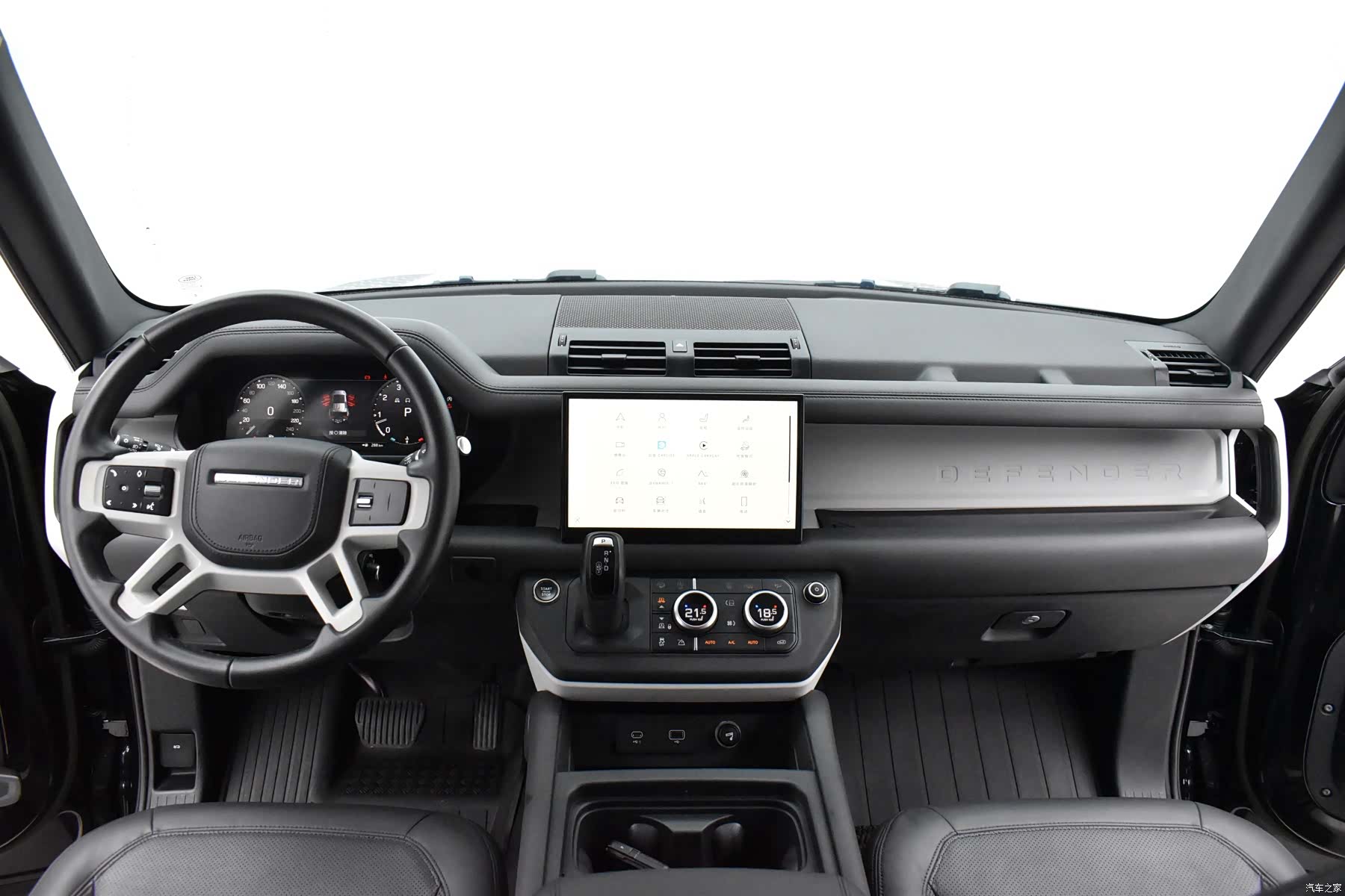 Land Rover Defender, 2023 14